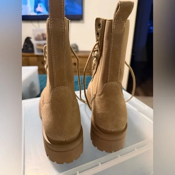 Steve Madden Beige Lace-Up Combat Boots - Picture 3 of 3